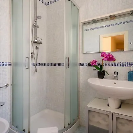 Carlotta - Italian Living *